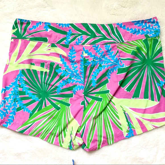 Lilly Pulitzer Shorty Board Shorts - Picture 2 of 6